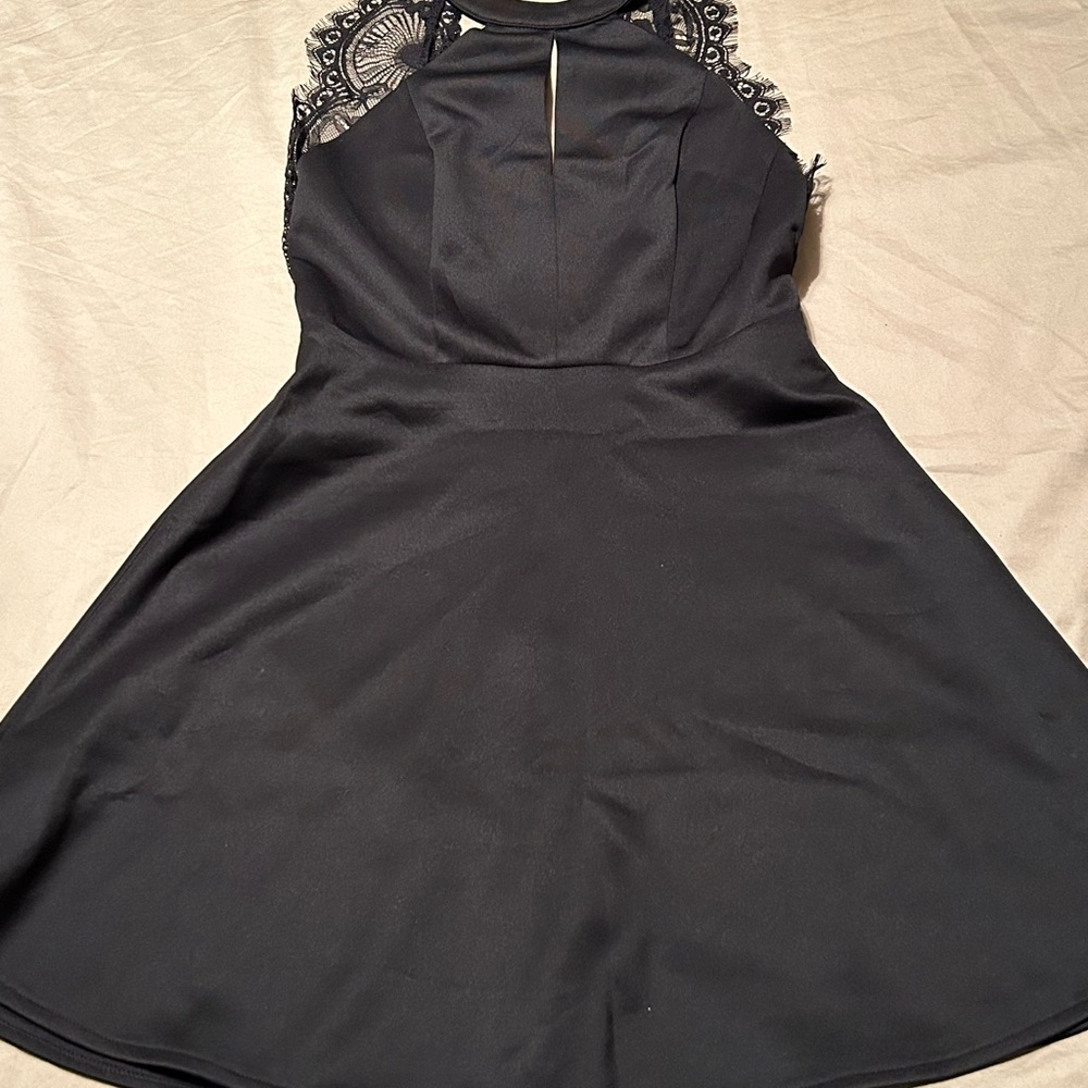 Elegant Black Lace Dress